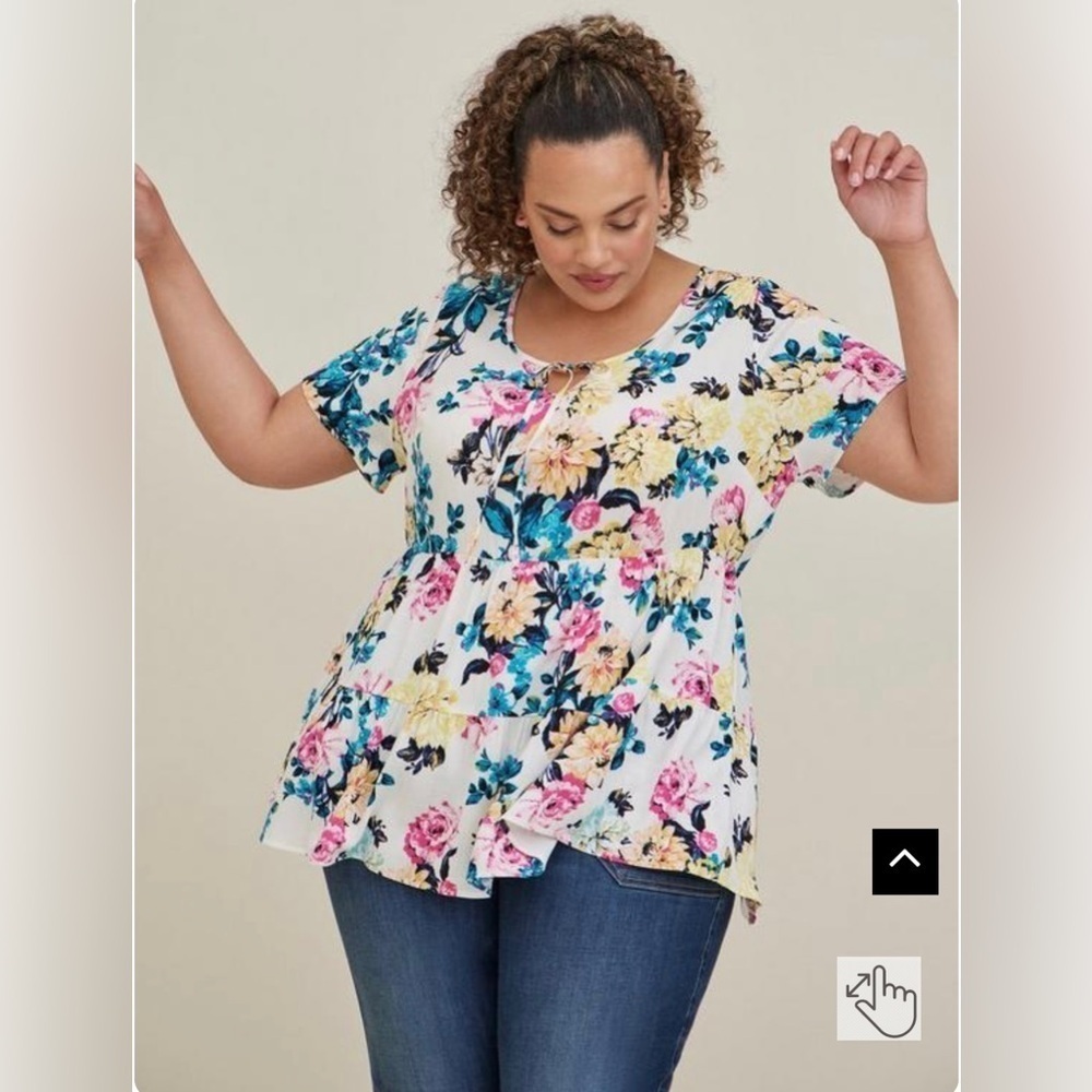 Torrid 1 Short sleeve Floral Color boho pop stretch tunic blouse 1X‎